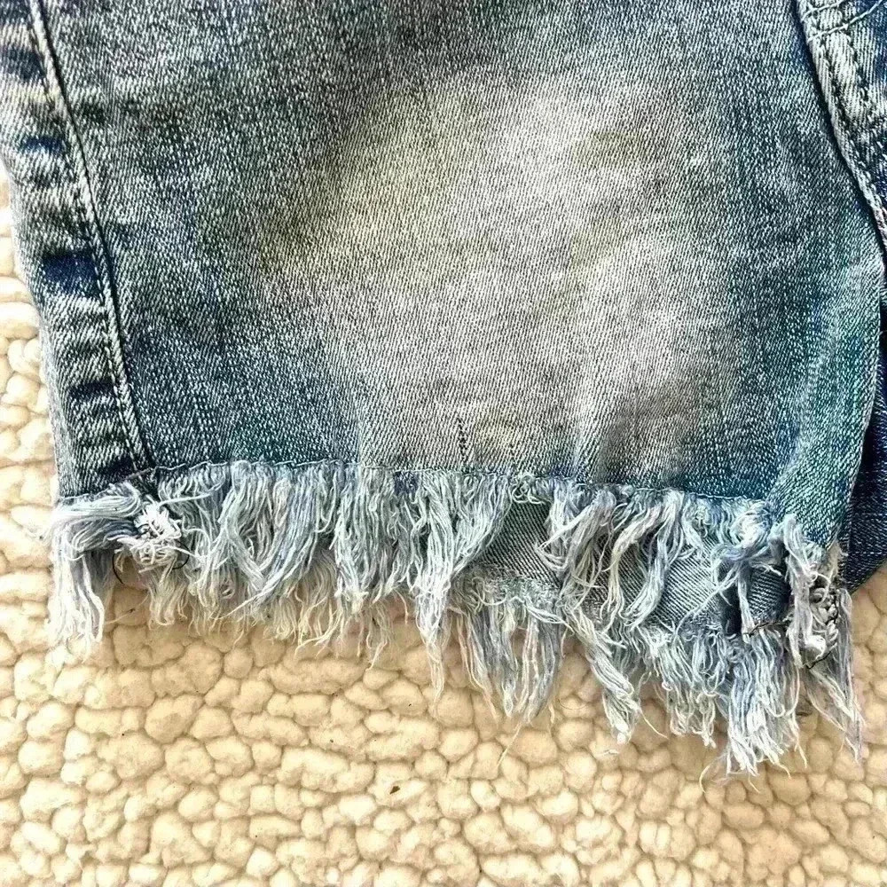 Altar’d State Bleached Faded Distressed Frayed‎ Denim Cheeky Shorts Size 24